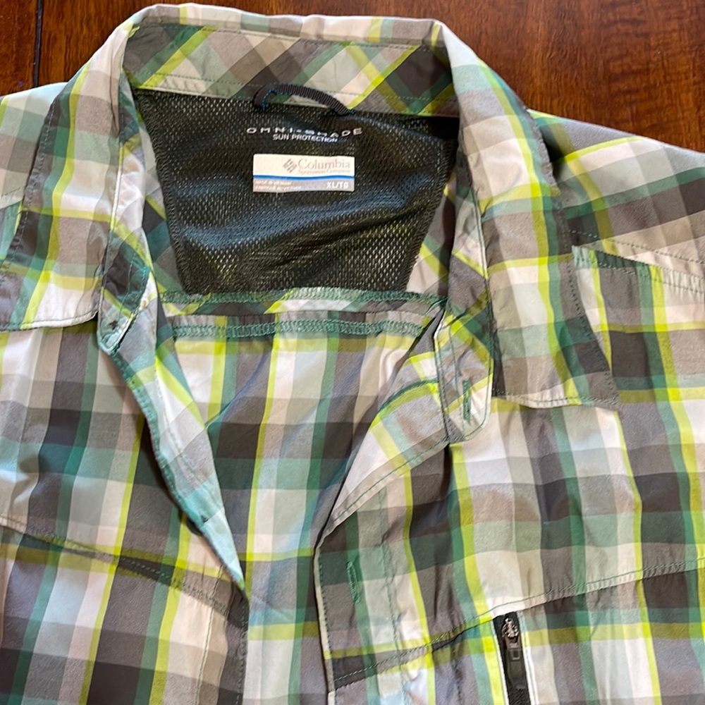 Columbia omnishade shirt sleeve XL shirt